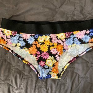 PINK Victoria's Secret Black Floral Hipster Panties Size L NWT